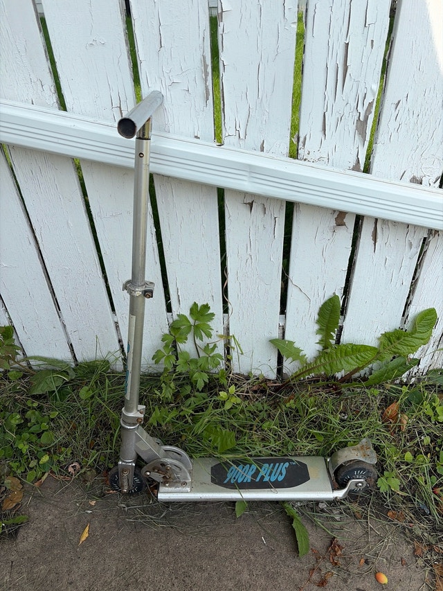 900R Plus Scooter