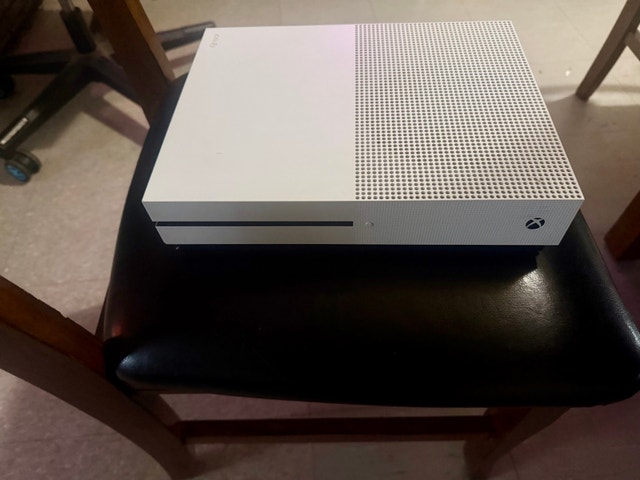 Xbox One S – Works Perfectly – Console Only