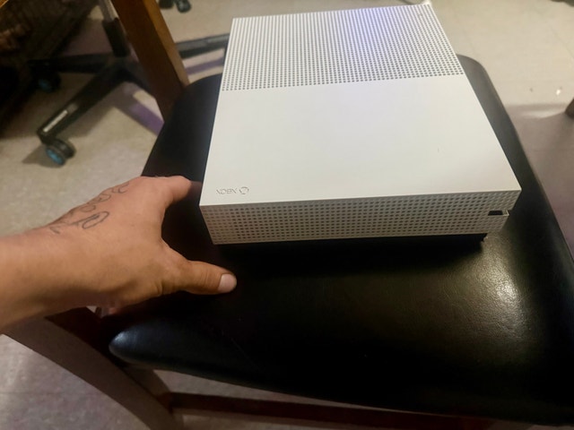 Xbox One S – Works Perfectly – Console Only - photo 2