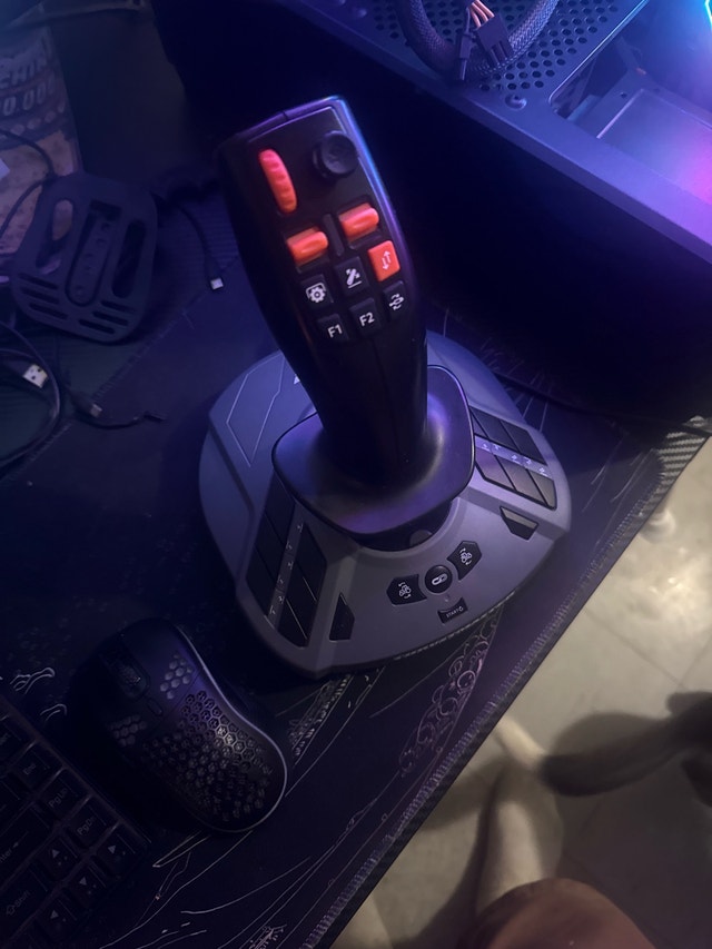 COMPLETE GAMING + SIMULATOR SETUP — $1,000 OBO - photo 5