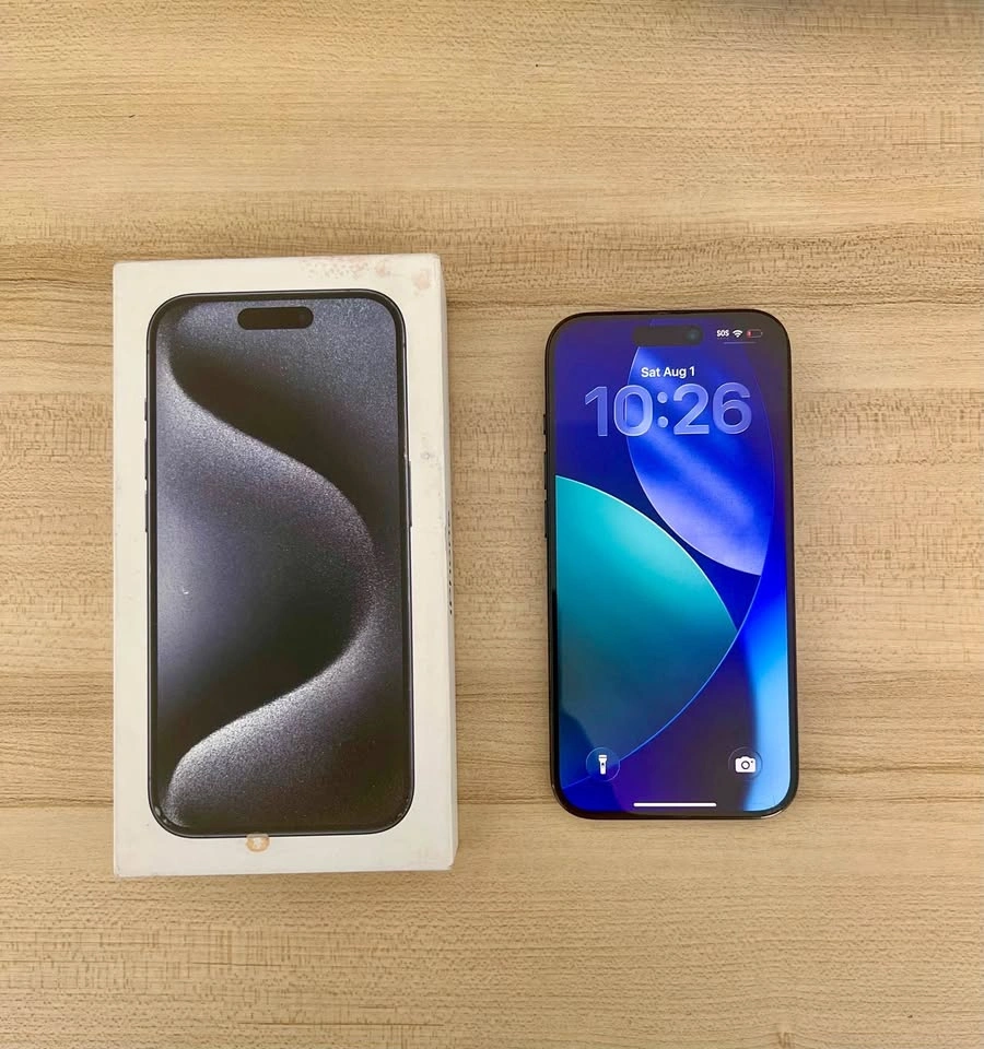 iPhone 15 pro - Unlocked