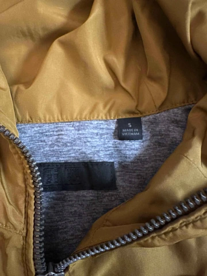 UNIQLO Men's Mustard Yellow Lightweight Jacket Size S - photo 3