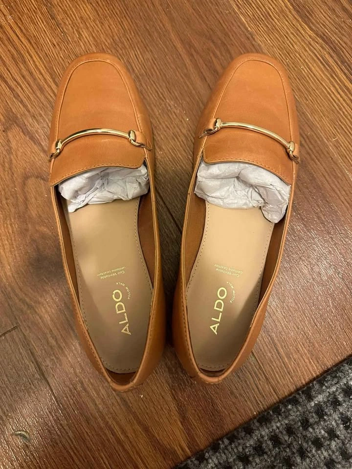 ALDO WOMEN'S LOAFER SIZE 8