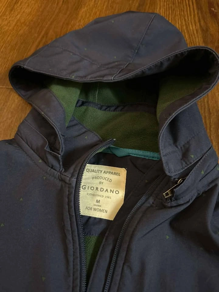 Giordano Women's Navy Blue Soft Shell Jacket Size M - photo 3
