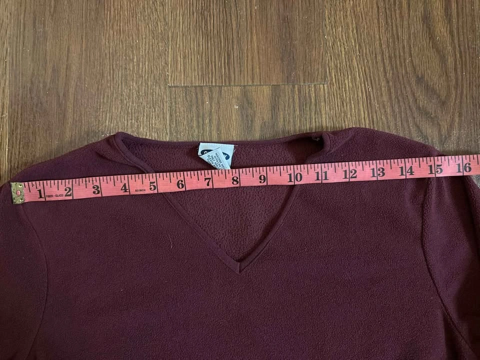 Old Navy Burgundy Fleece Long Sleeve Top Size M - photo 4