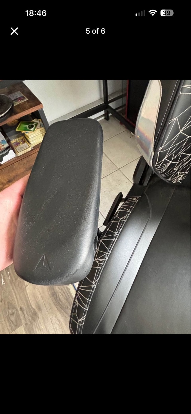 Secretlab K/DA Gaming Chair Titan XL - photo 5