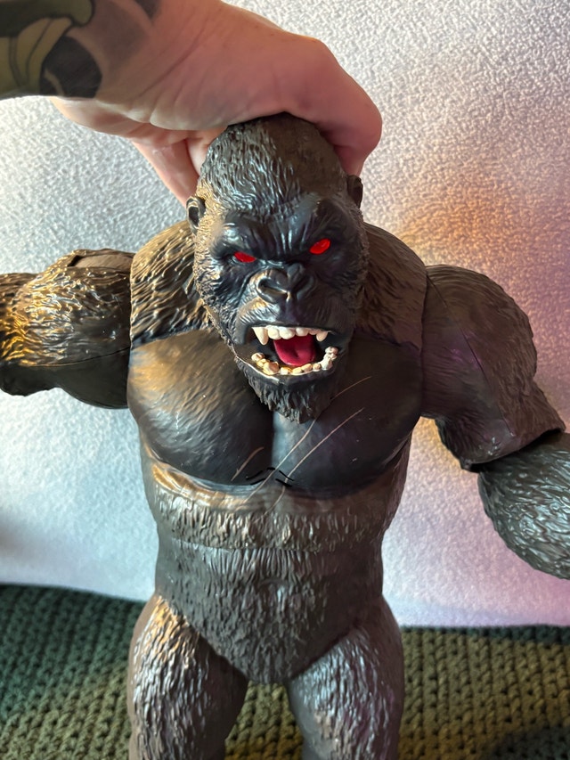 King Kong Action Figures - 8” and rare 13” Models - photo 4