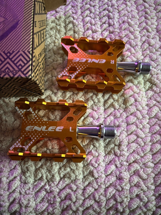 ENLEE Aluminum Alloy Bicycle Pedals - photo 2