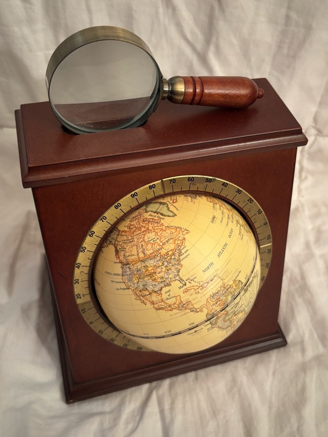 Bombay Brand Mini Desktop World Globe with Magnifying Glass - photo 2