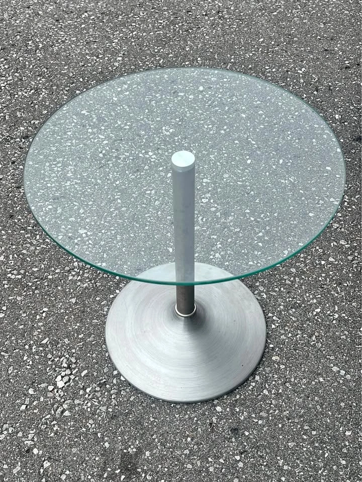 Round Glass Top Pedestal Side Table