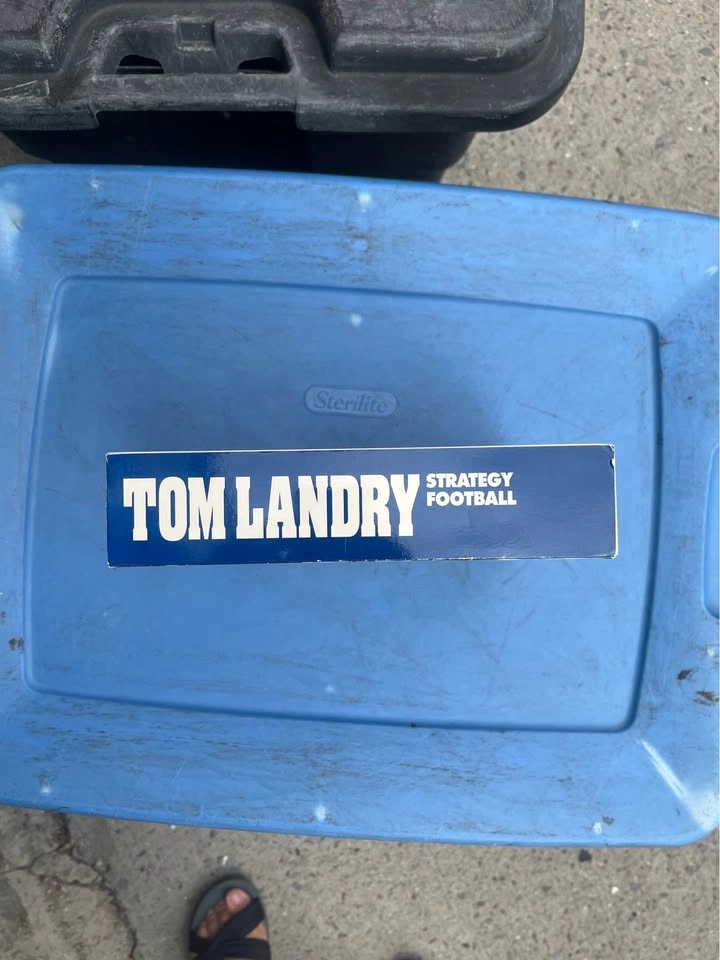 Vintage Tom Landry Strategy Football IBM PC Game - photo 4