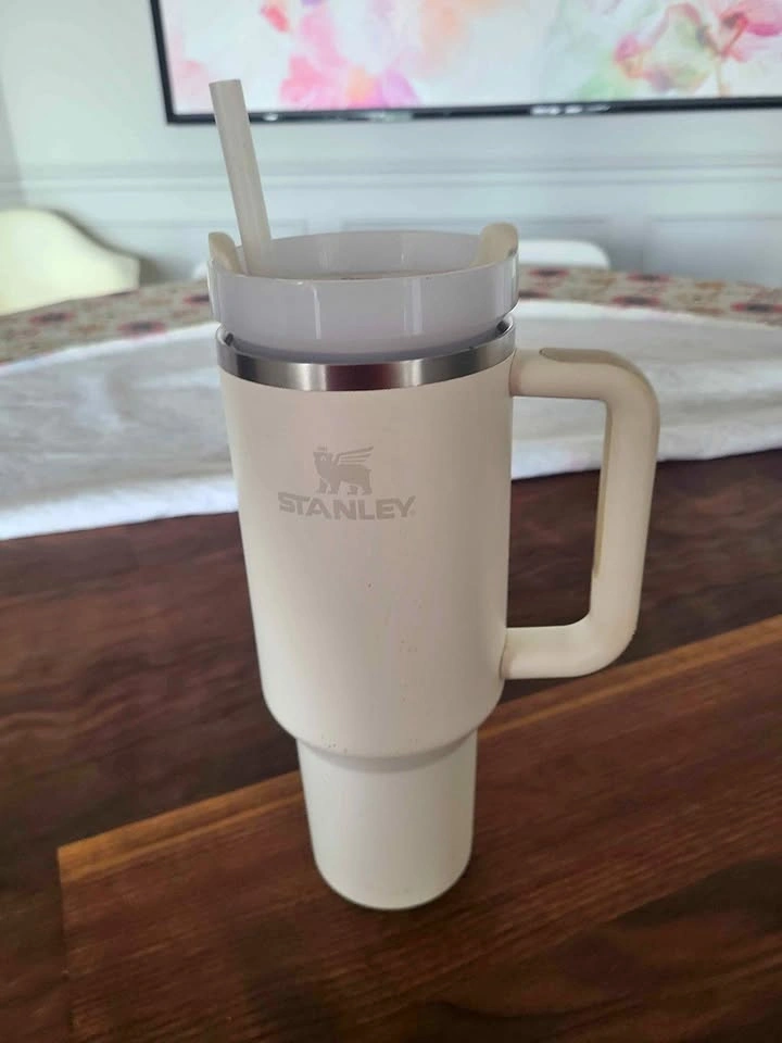 Stanley Quencher H2.0 FlowState Tumbler 40 oz. Etobicoke