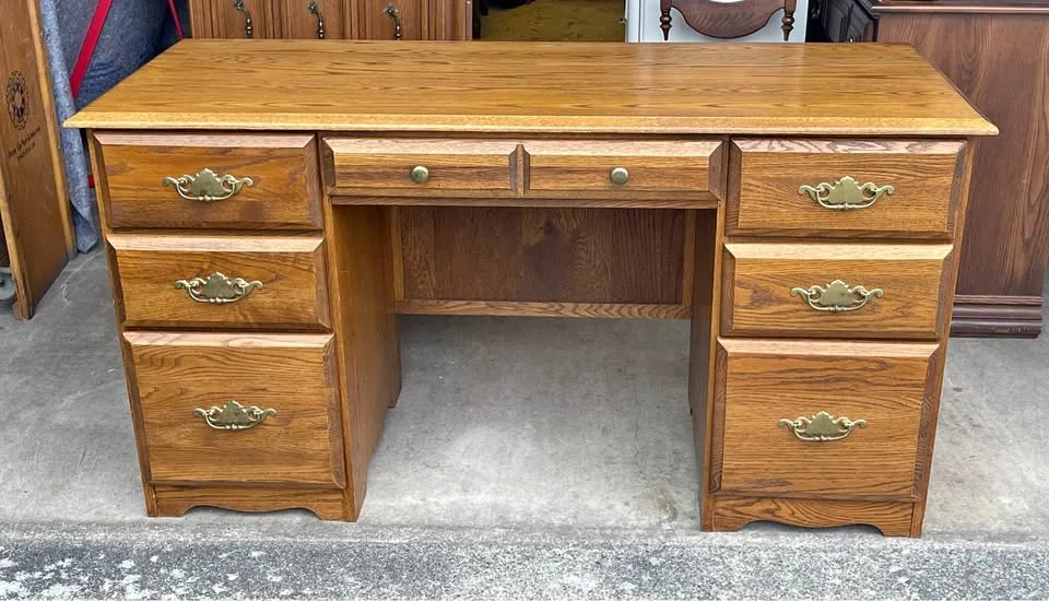 Oak Seven Drawer Desk thumbnail