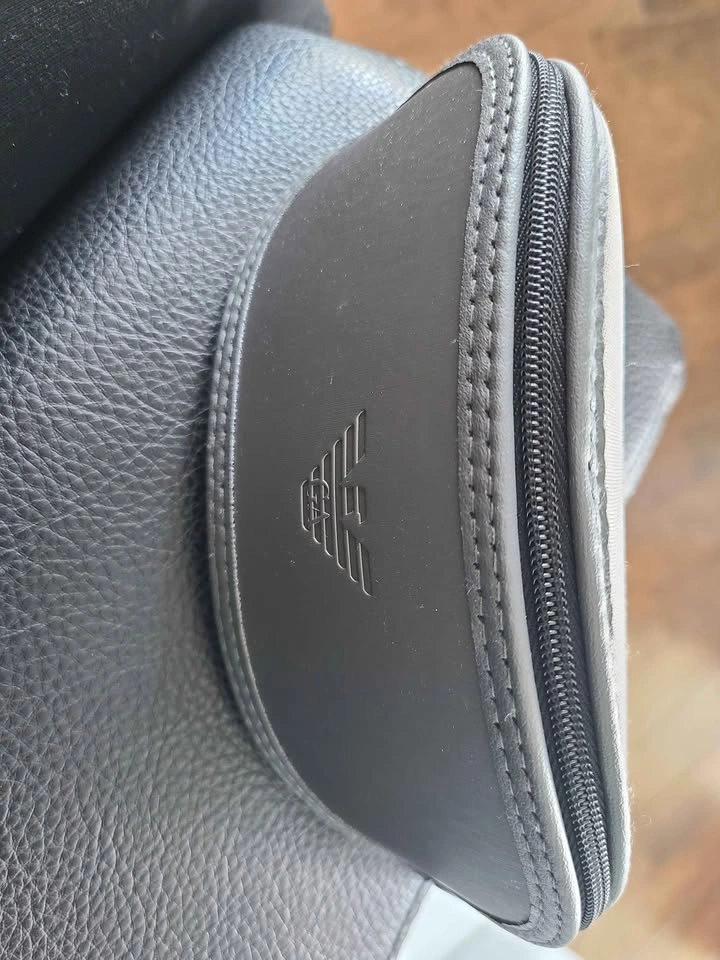 Emporio Armani Sunglass Case - photo 3