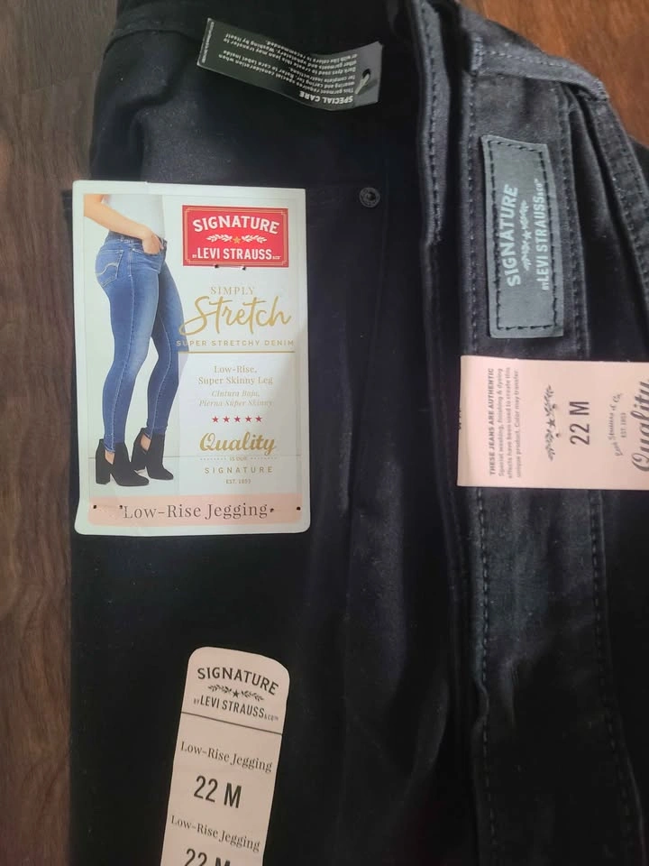 New Signature by Levi Strauss & Co. Low-Rise Jegging Size 22M - photo 4