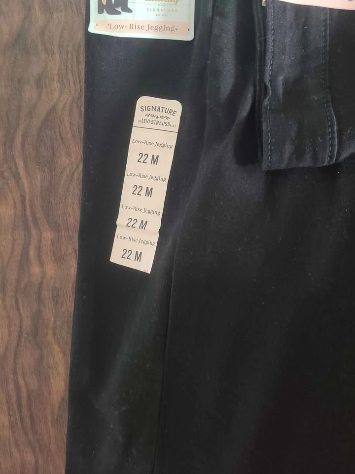 New Signature by Levi Strauss & Co. Low-Rise Jegging Size 22M - photo 5