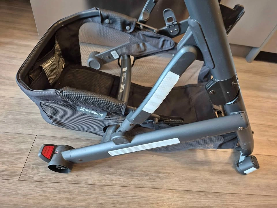 UPPAbaby VISTA V2 Stroller Frame - photo 3