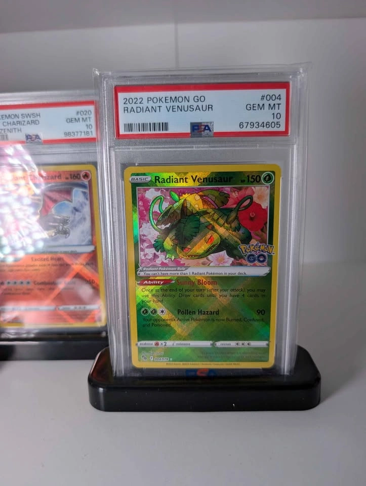PSA 10 Pokemon Card Lot - Radiant Charizard, Blastoise, Venusaur - photo 2