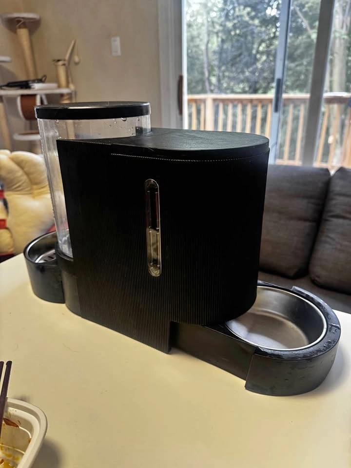 Whisker City 2-in-1 Gravity Pet Feeder & Waterer