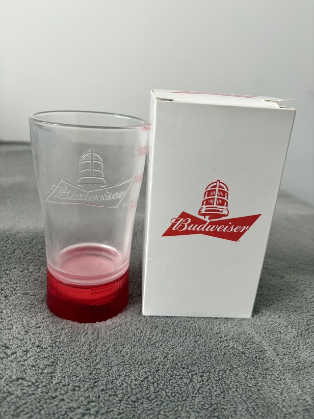 Budweiser Red Light Cup Like New - photo 4
