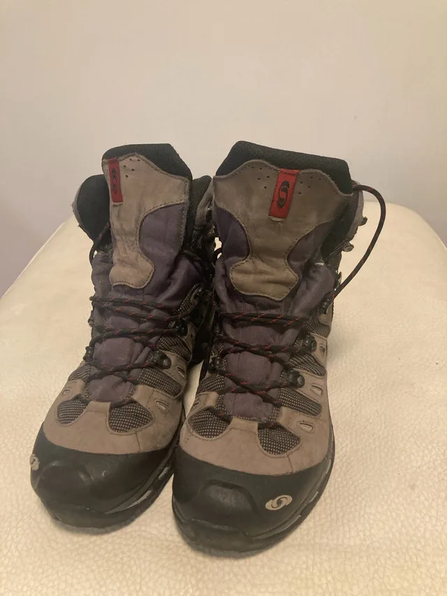 Salomon Hiking Boots - size 10 (Men’s) image indicator(5)