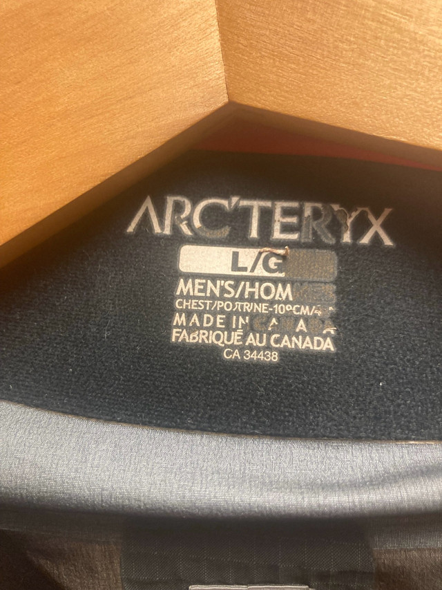 Arc'teryx Jacket - Men’s Large - photo 5