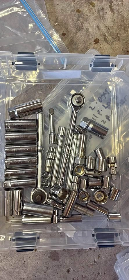 42pc Husky & Mastercraft SAE Socket Set w/ Ratchets