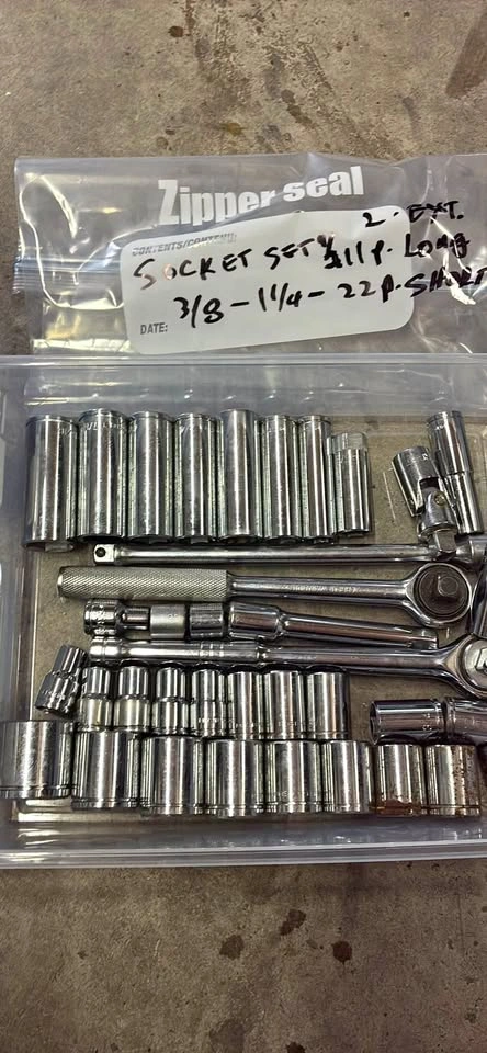 Socket Set with Ratchets (3/8" to 1-1/4" SAE)