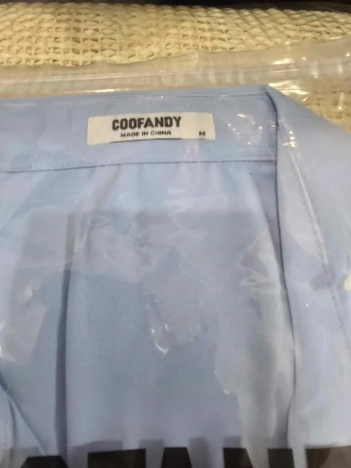 -👔 Brand New COOFANDY Light Blue Button-Up Shirt – Size M image indicator(2)