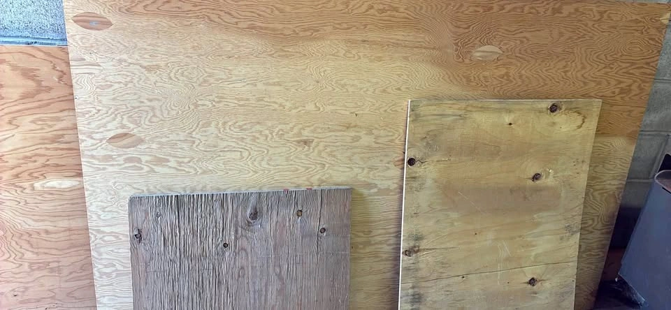 Plywood Scrap Sheets & Wood Bundle