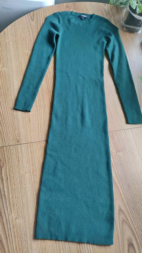 George Women's Green Rib Knit Midi Sweater Dress size Small