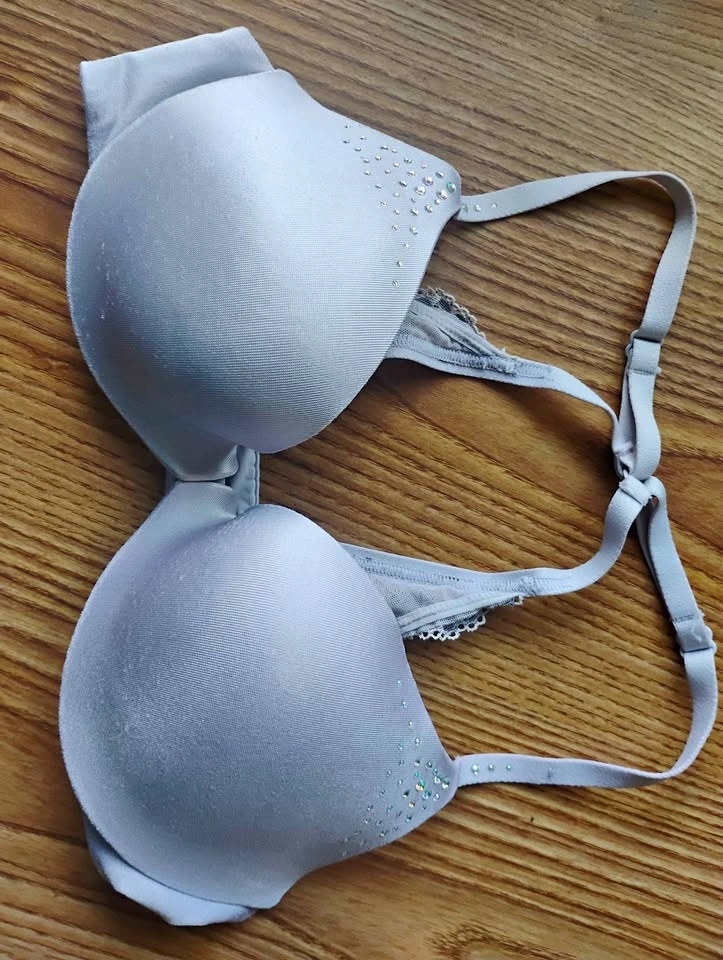 La Senza Body Kiss Silver Bra Front Clasp 34A
