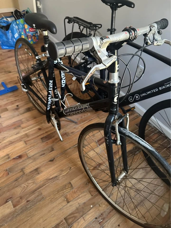 Cannondale Hybrid Bike - photo 3