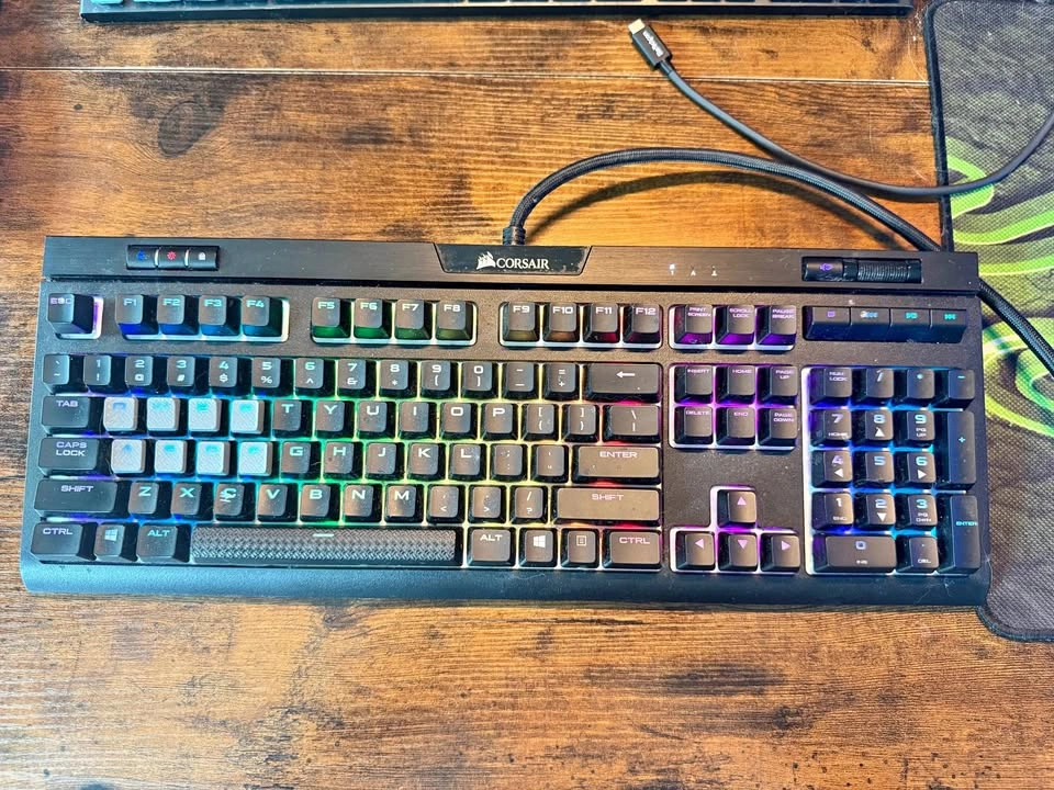 Corsair Strafe RGB MK.2 Mechanical Gaming Keyboard