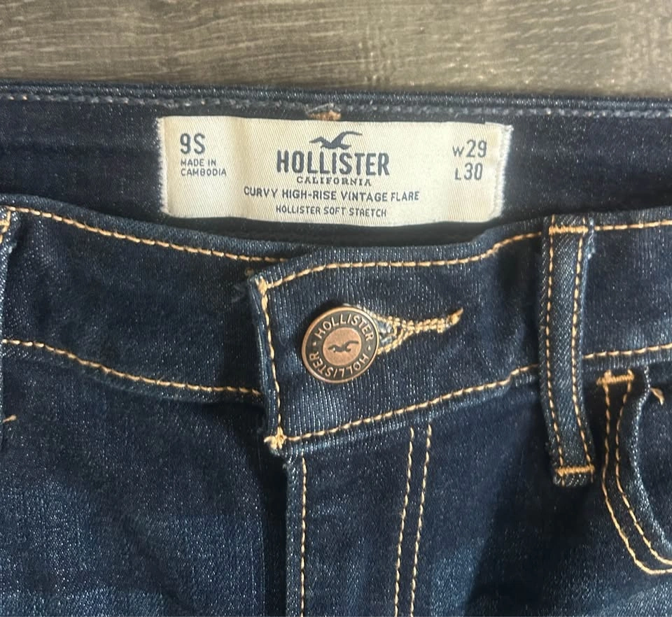 Hollister Curvy High Rise Flare Jeans Dark Wash Size 9 Short - photo 2