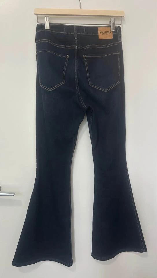 Hollister Curvy High Rise Flare Jeans Dark Wash Size 9 Short - photo 3