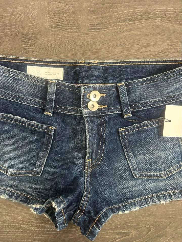 ZARA Y2K 2000s Low Rise Denim Micro Shorts Hot Pants NWT Size 4 - photo 3
