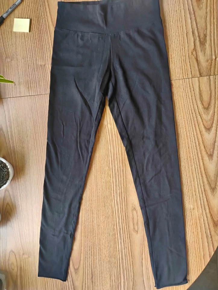 #52 Cotton Leggings Black size Small
