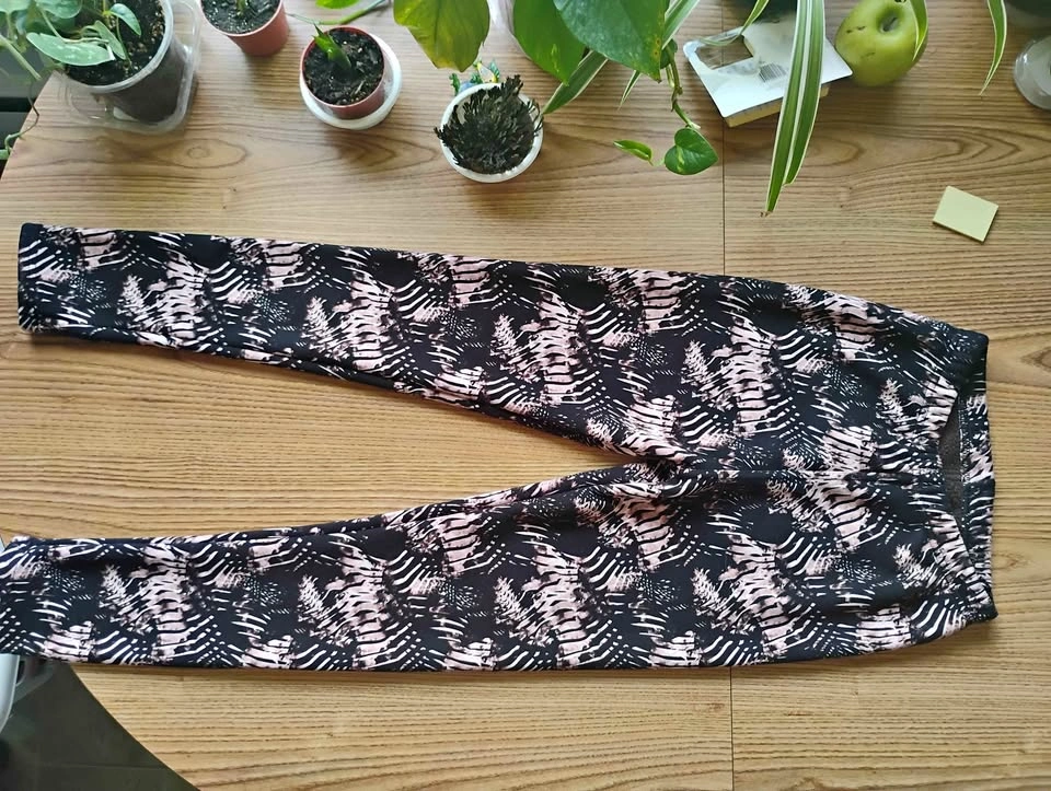 Just Cozy Fuzzy Lined 8-way Stretch Leggings - Size XS