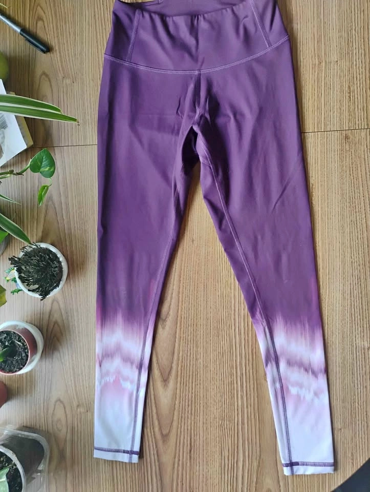 #60 FWD All Day Active Leggings Purple/White size XS