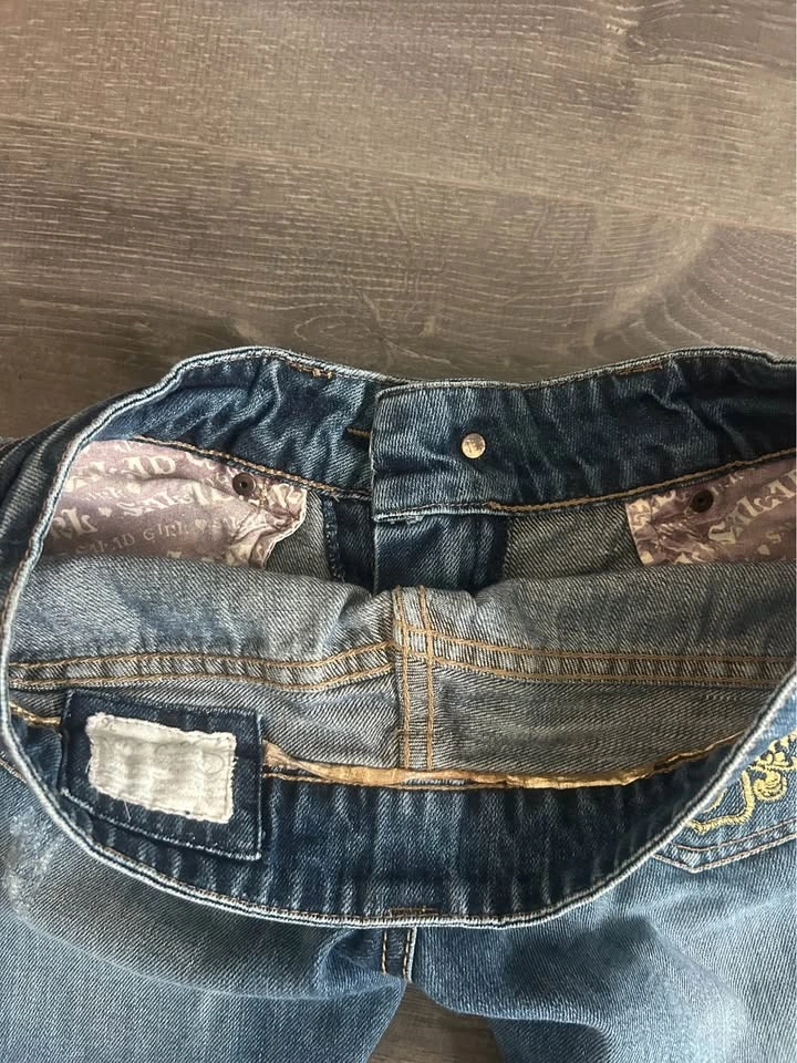 Vintage Salad Gal Y2K Embroidered Crown Low Rise Cropped Jeans - photo 5