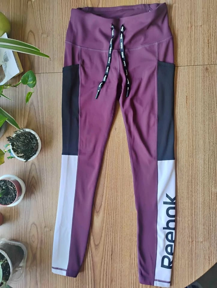 Reebok Lux High Rise Colorblock Leggings Maroon/Black/White XS