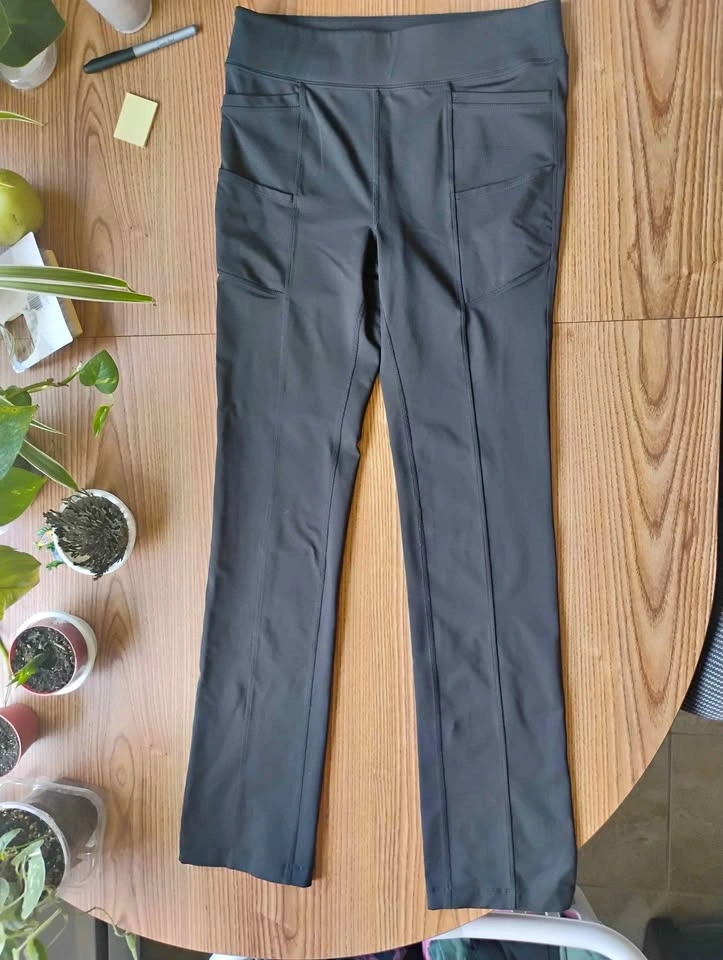 Athletic Works Slim Dri-More Leggings with Pockets - Black Small