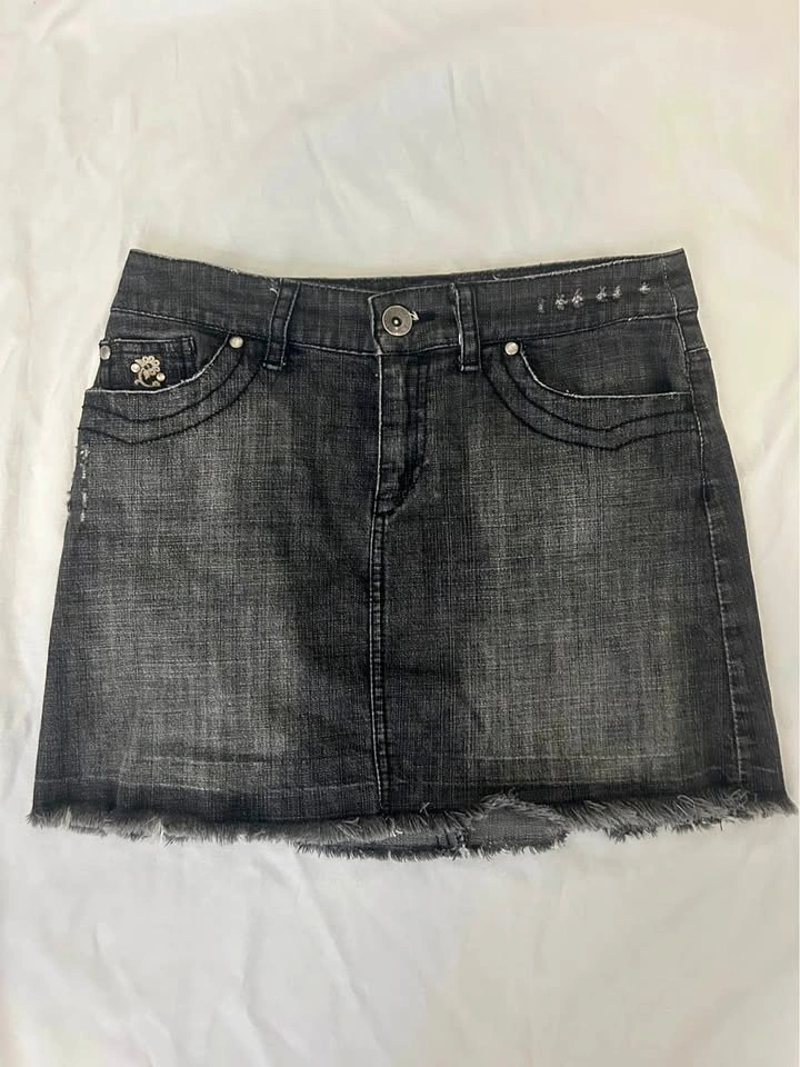 Mango Vintage Embroidered Y2K Denim Mini Skirt /Size 4