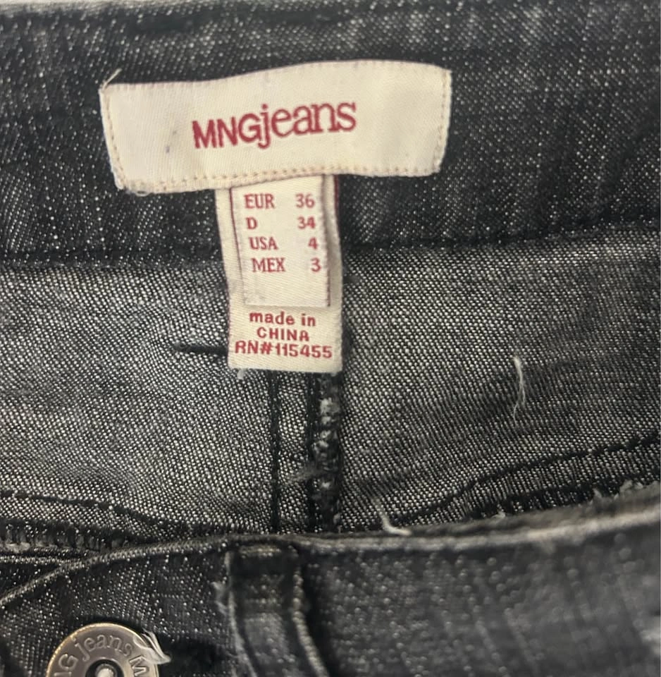 Mango Vintage Embroidered Y2K Denim Mini Skirt /Size 4 - photo 3
