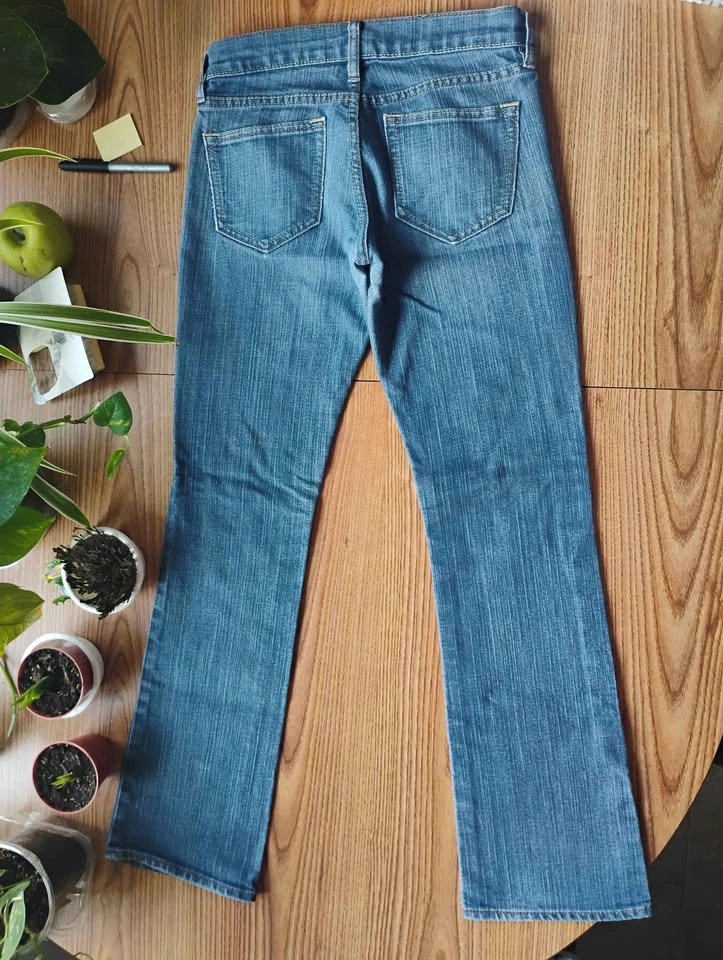 Old Navy The Diva Low-rise Bootcut Jeans Size 0 - photo 2