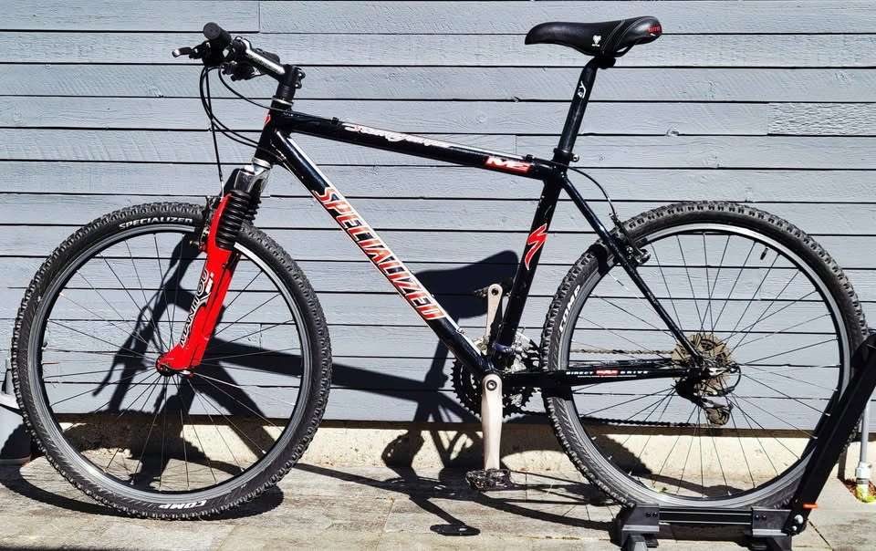 Vintage 2000 Specialized Stumpjumper M2 Mountain Bike - photo 2