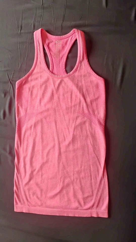 Athletic Works Seamless Razorback Tank Top Pink size XS