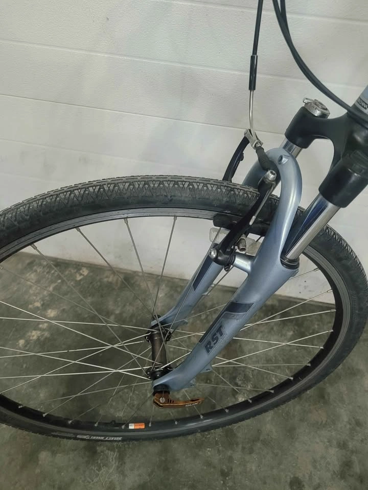 Garry Fisher front suspension hybrid bike - photo 4