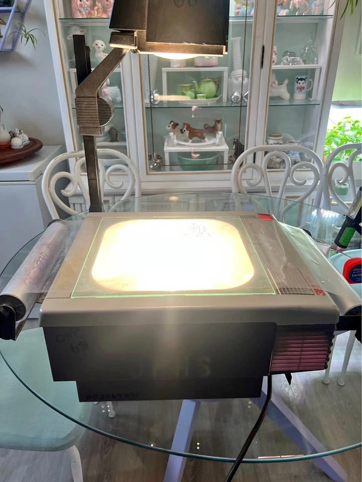 3M Vintage Projector